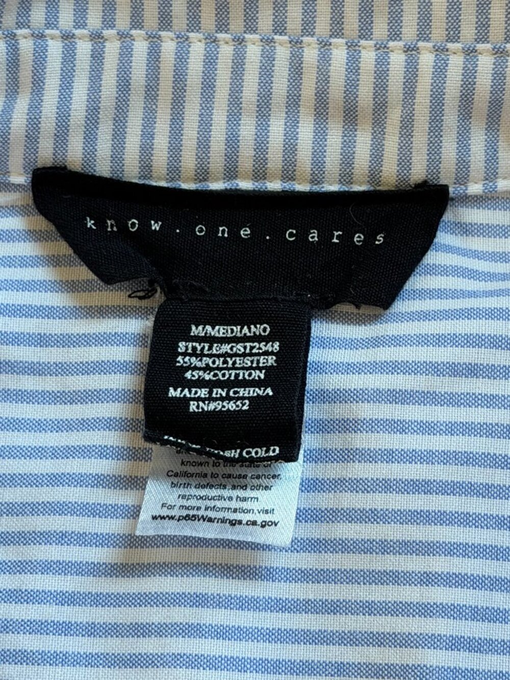 Know One Cares Blue & White Woven Boxy Button Up Shirt Size Medium - Picture 6 of 7